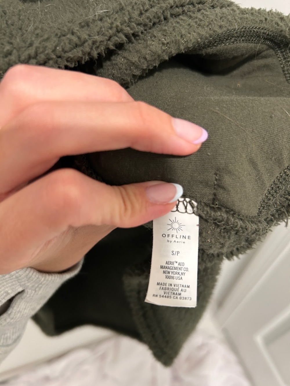 Aerie Cozy Olive Green Half-Zip Oversized Sherpa Pullover Sweater - Picture 2 of 5